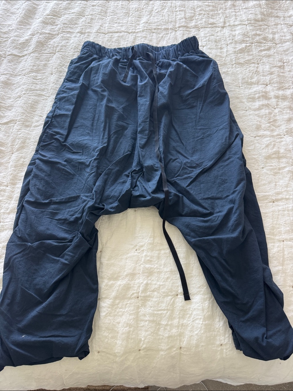 Albumdifamiglia Women's Navy Cropped Drawstring Harem Pants